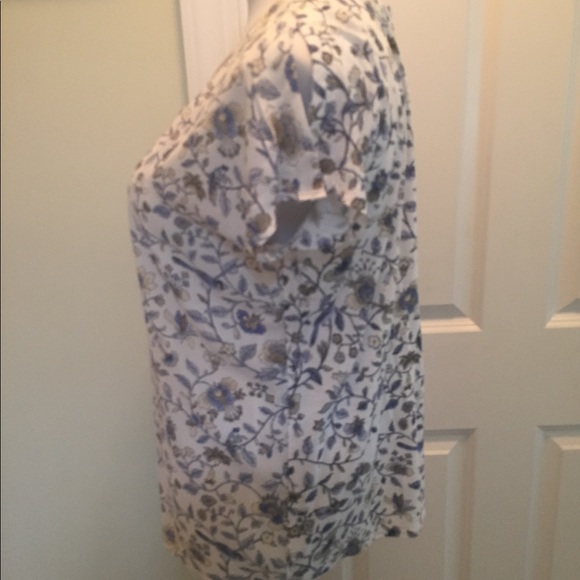 Loft cream printed flutter sleeve poly/rayon tee - Picture 3 of 8